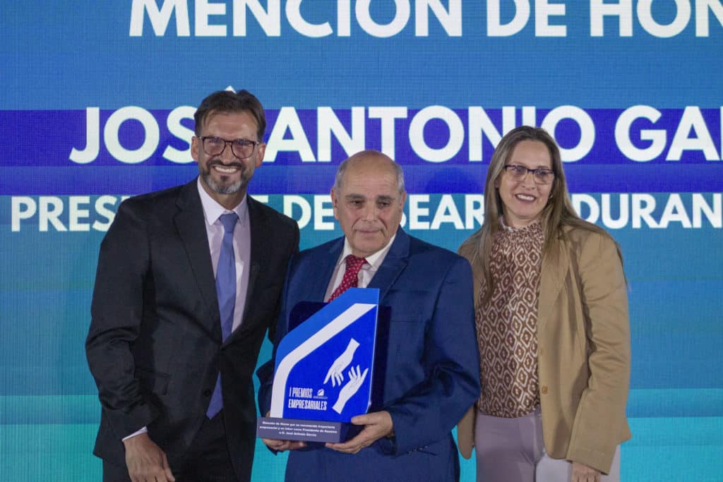 Mención de Honor a José Antonio García, expresidente de Asearco (foto: Diario de Rivas)