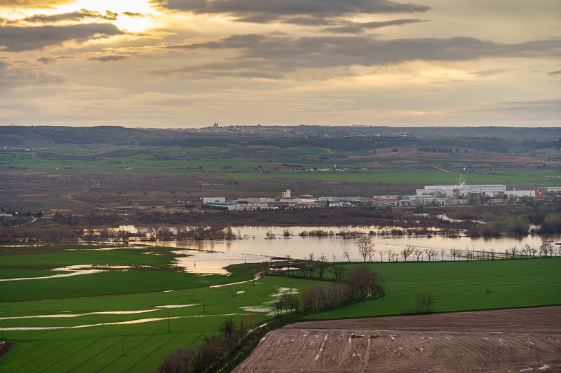 Río Jarama a su paso por Velilla y El Piul desbordado tras las lluvias de marzo. ©Fernando Galán