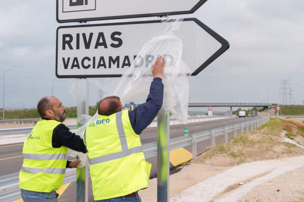 Inauguración de la primera fase del enlace de Rivas con la M50. © Fernando Galán