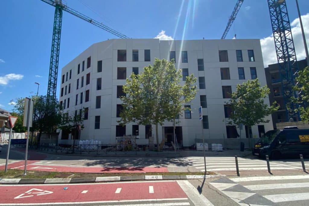 Construcción de 83 viviendas de la EMV en el barrio del Pinar