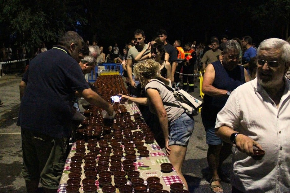 Hoguera de San Juan en las fiestas de Covibar (foto: Diario de Rivas)