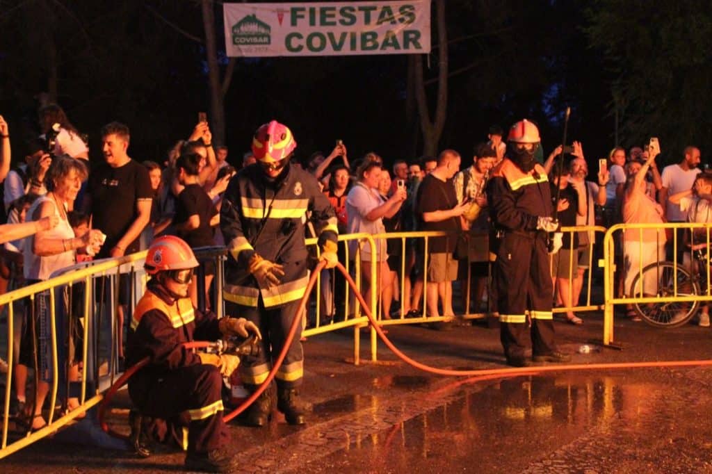 Hoguera de San Juan en las fiestas de Covibar (foto: Diario de Rivas)