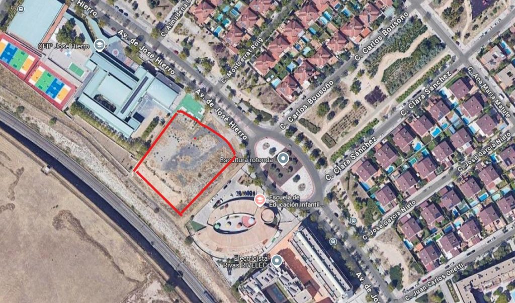 Parcela de la avenida José Hierro donde construirá la EMV (fuente: Google Maps)