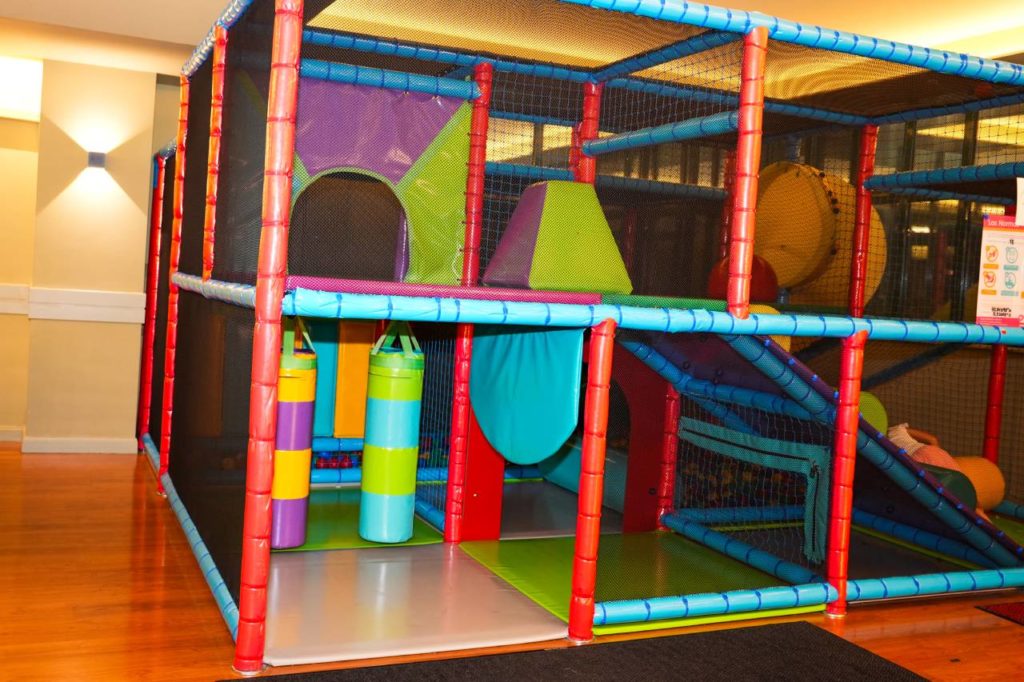El parque infantil del salón superior de Bamboleo