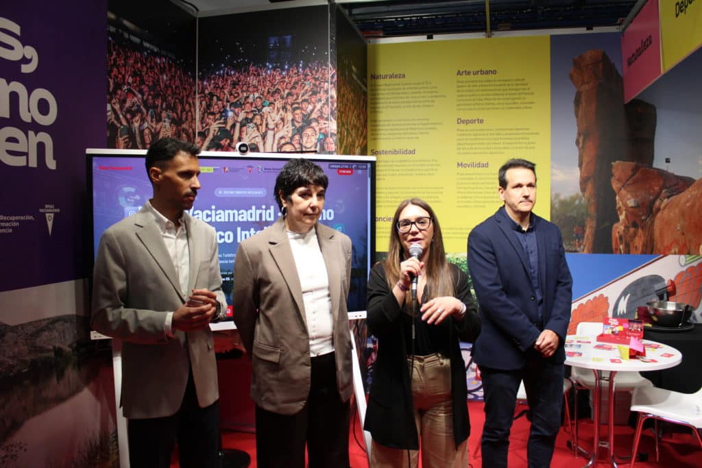 Aída Castillejo durante la presentación del stand de Rivas en FITUR 2026 (foto: Diario de Rivas)