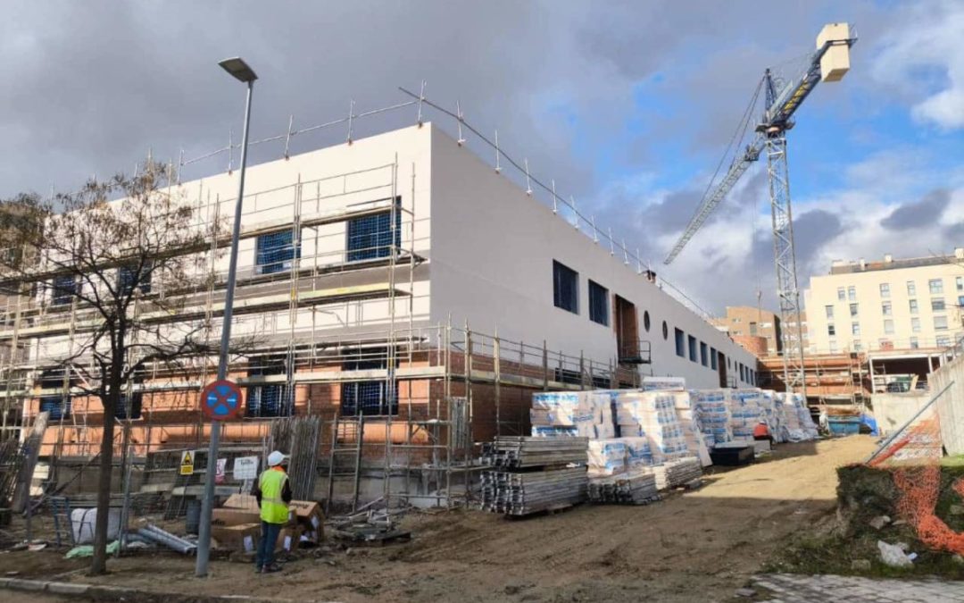 Rivas denuncia la paralización de las obras del CEIP Hispanidad (Mercedes Vera)