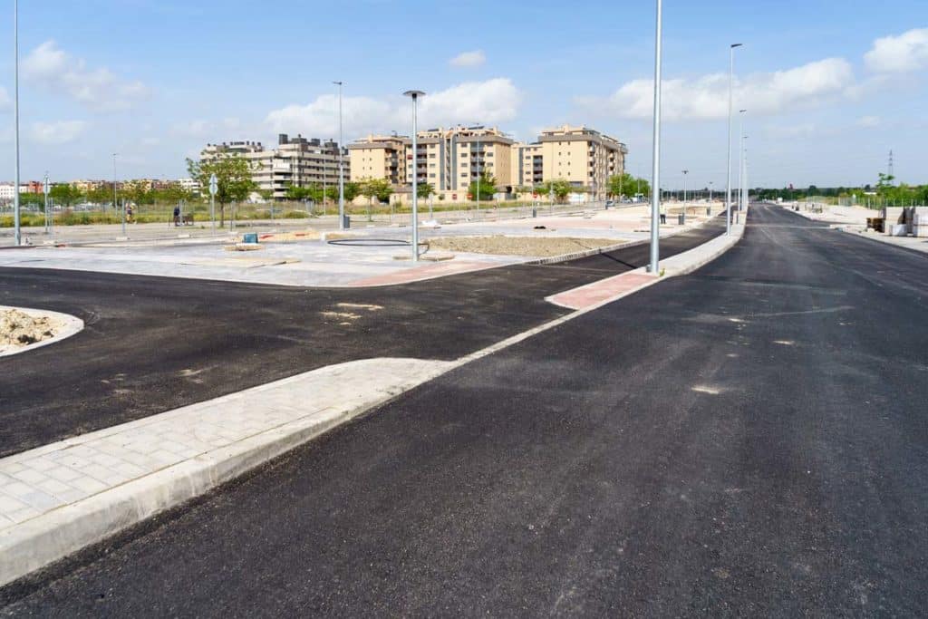 Avance de las obras del Bulevar de la Avenida de la Democracia. © Fernando Galán.