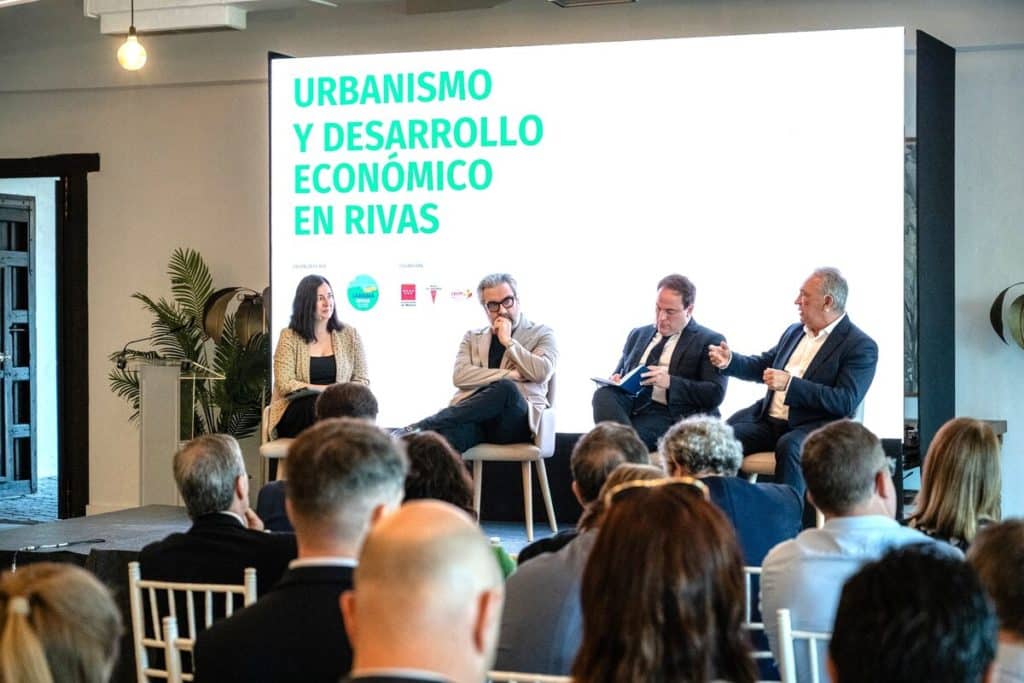 Mesa redonda de la jornada (Foto: ASEARCO)