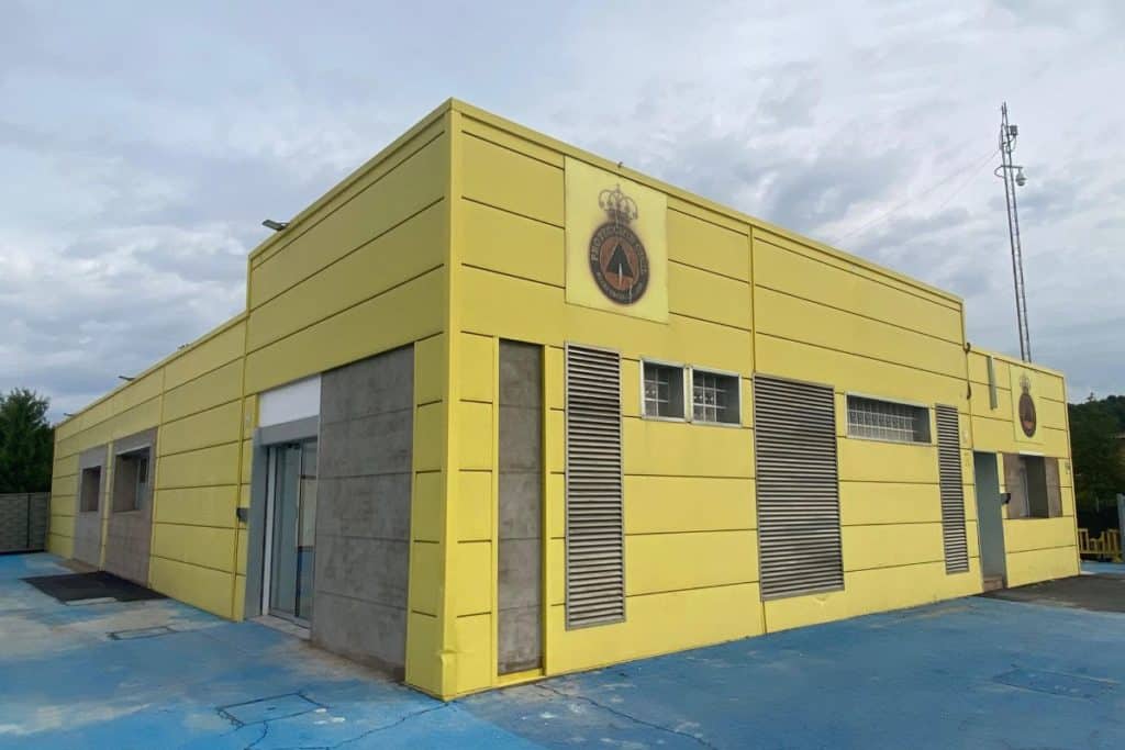 Exterior de la nueva base permanente de Protección Civil Rivas