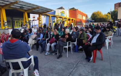 Talleres, debate y música para sostener la huelga indefinida del profesorado en Rivas